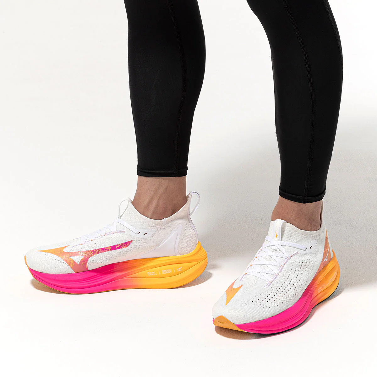 Mizuno Neo Vista 2 Unisex Running Shoes - Image 3